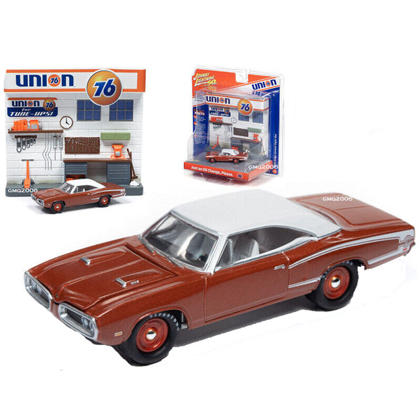 1970 Super Bee with Union 76 Façade 1:64 Model Car