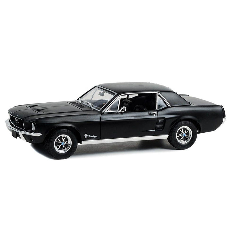 1967 Ford Mustang Coupe 1/18 Scale -malli