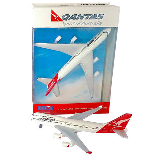 REALTOY QANTAS B747 Yhden lentokoneen lentomalli