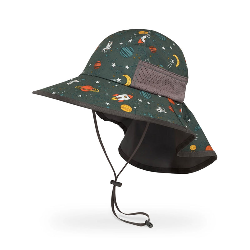 Kids Space Explorer pelaa hattua